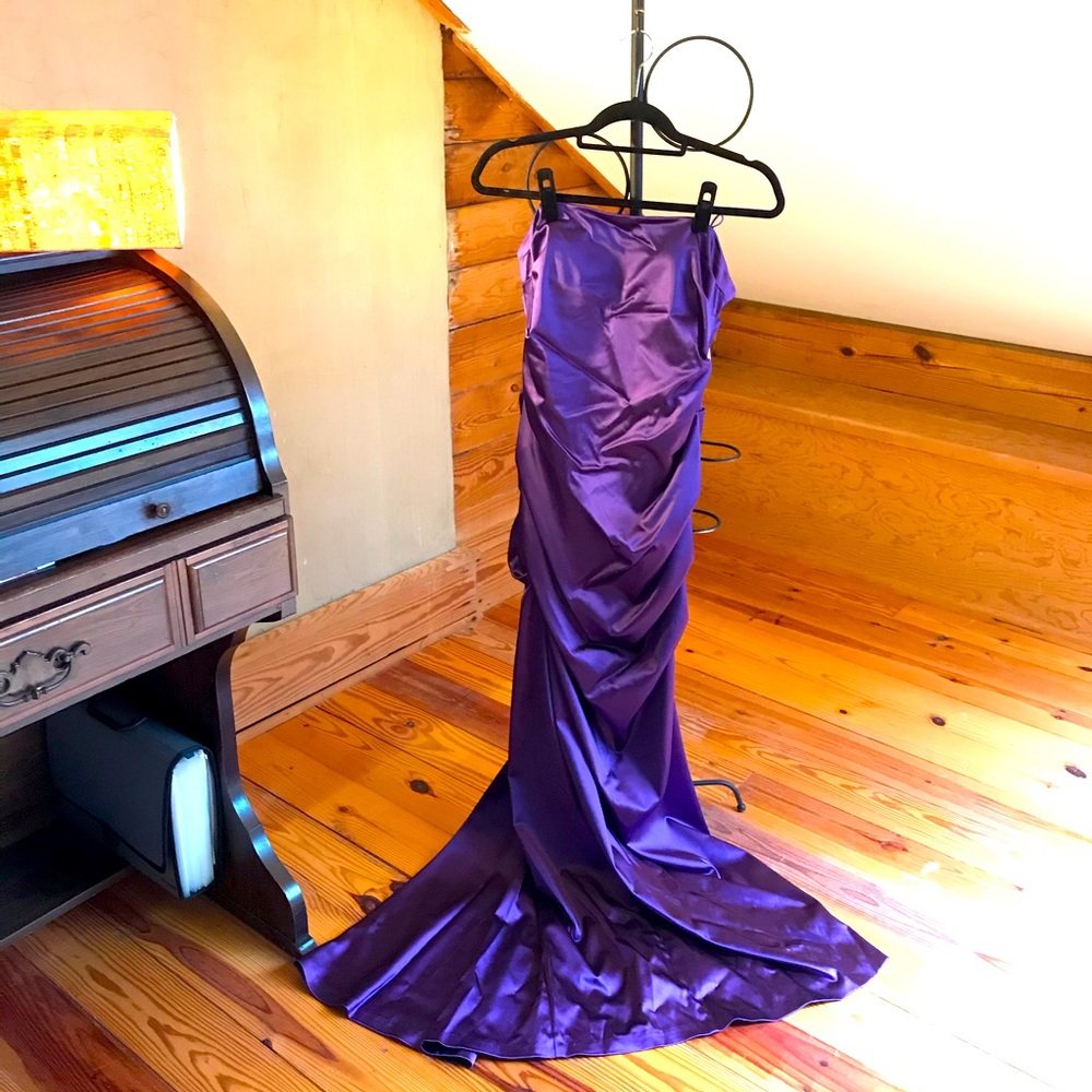 Nicole Miller Purple Bodycon Strapless Dress NWT 8